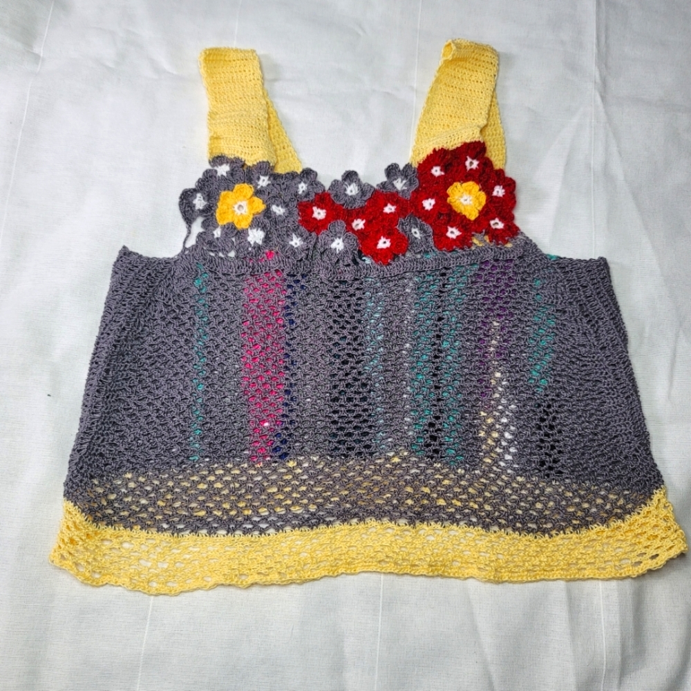 Crop top crochet Hand-made.//FOR CLOSET CLOSING ONLY